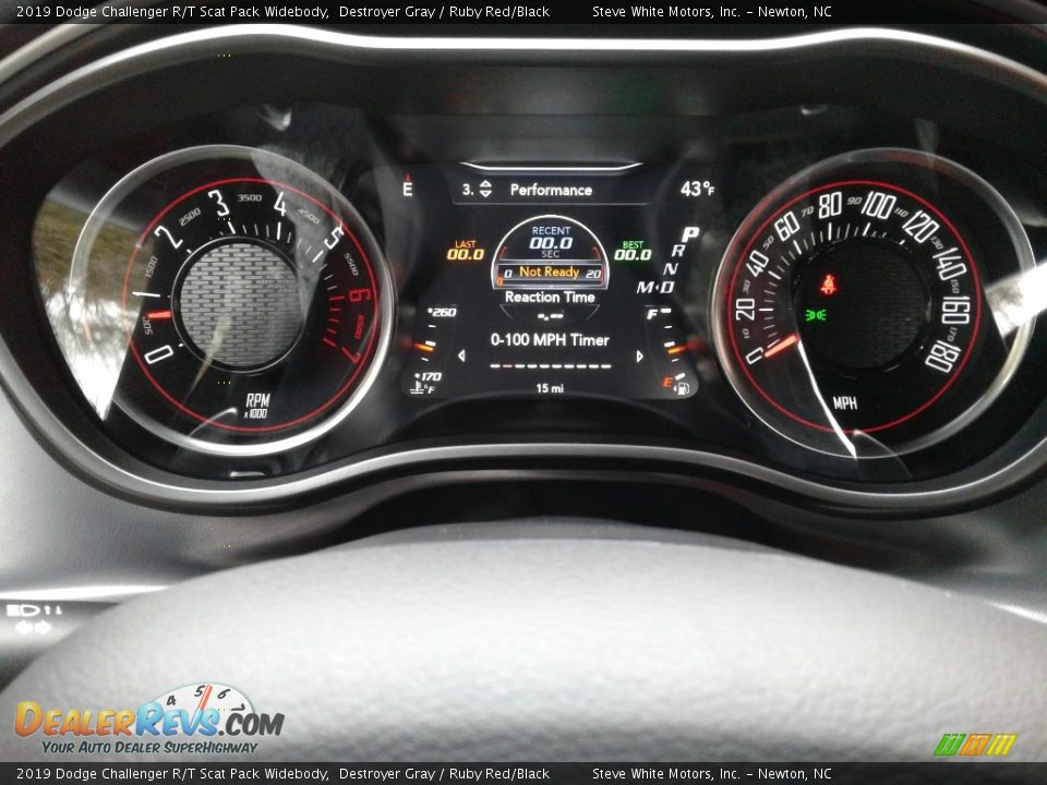 2019 Dodge Challenger R/T Scat Pack Widebody Gauges Photo #18