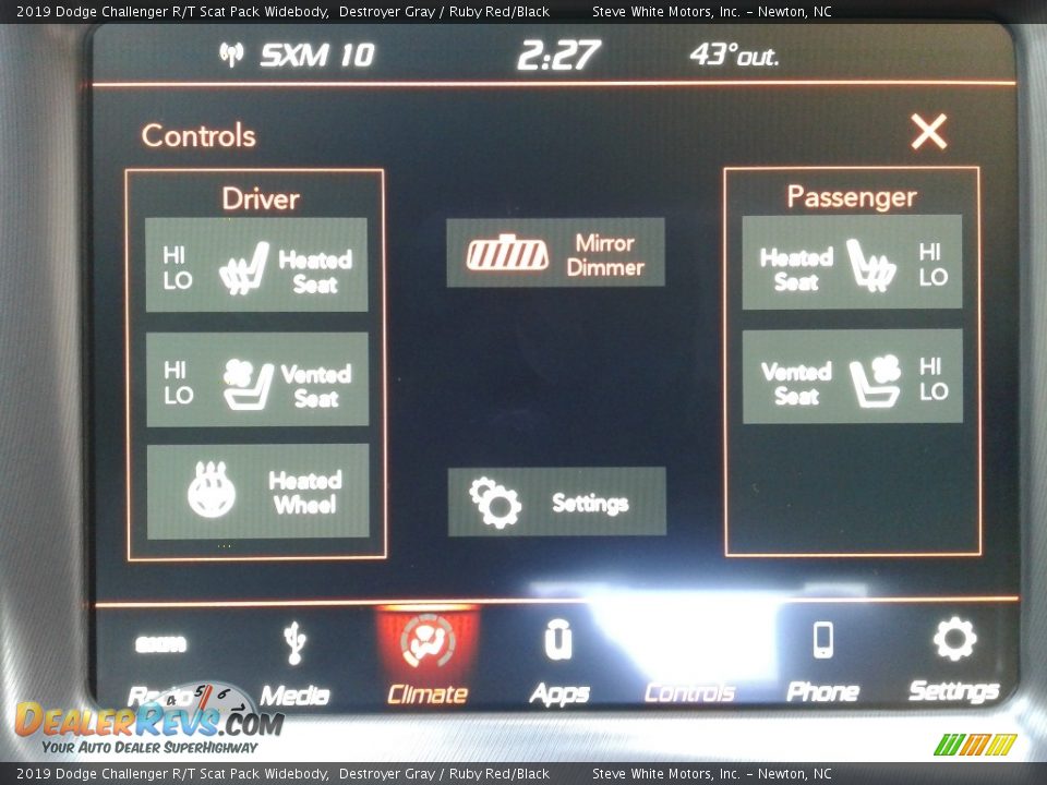 Controls of 2019 Dodge Challenger R/T Scat Pack Widebody Photo #23