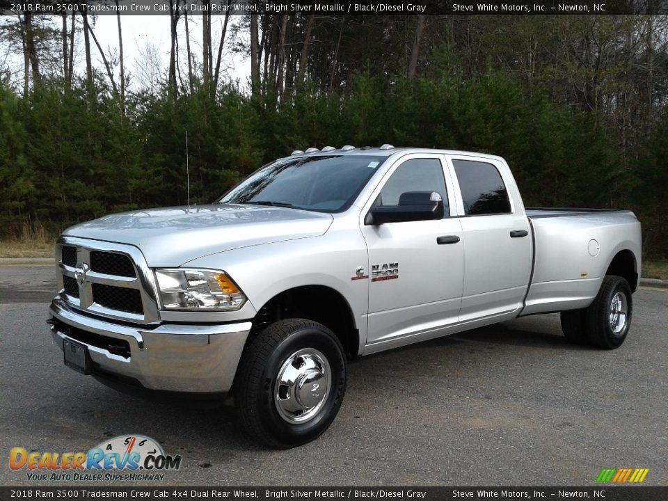 2018 Ram 3500 Tradesman Crew Cab 4x4 Dual Rear Wheel Bright Silver Metallic / Black/Diesel Gray Photo #2