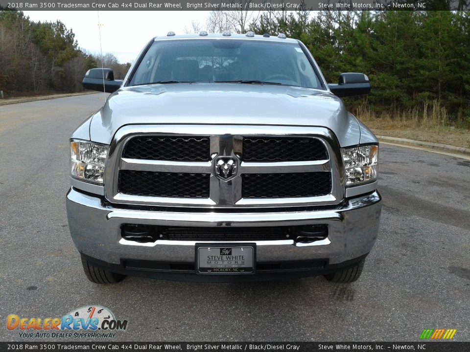 2018 Ram 3500 Tradesman Crew Cab 4x4 Dual Rear Wheel Bright Silver Metallic / Black/Diesel Gray Photo #3