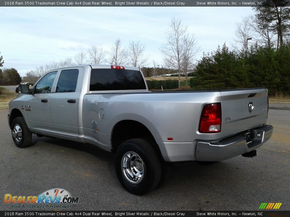 2018 Ram 3500 Tradesman Crew Cab 4x4 Dual Rear Wheel Bright Silver Metallic / Black/Diesel Gray Photo #8