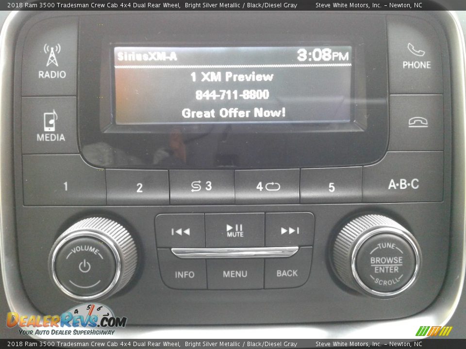 2018 Ram 3500 Tradesman Crew Cab 4x4 Dual Rear Wheel Bright Silver Metallic / Black/Diesel Gray Photo #19