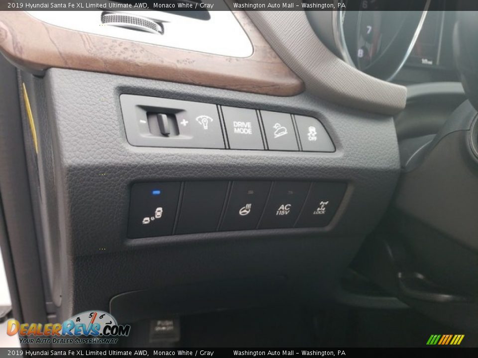2019 Hyundai Santa Fe XL Limited Ultimate AWD Monaco White / Gray Photo #20