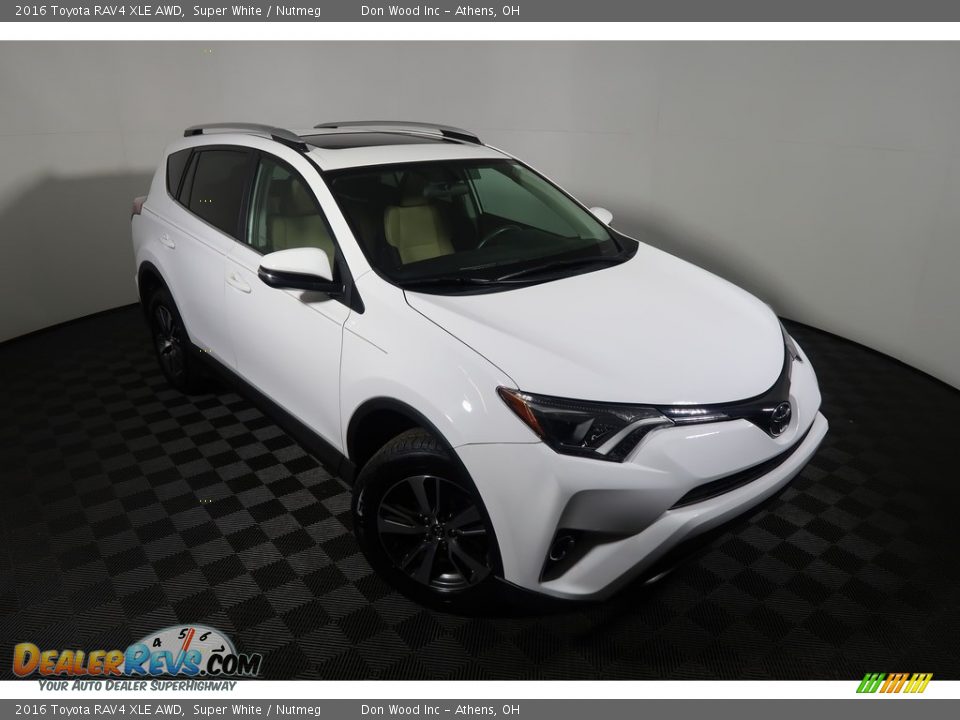 2016 Toyota RAV4 XLE AWD Super White / Nutmeg Photo #2