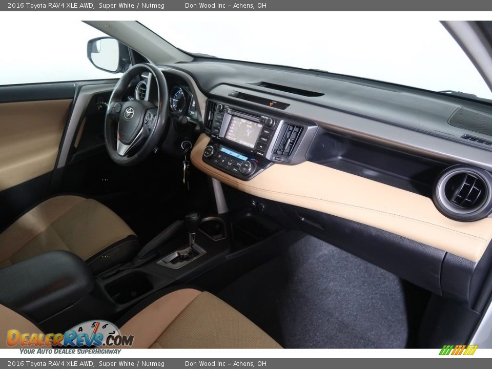 2016 Toyota RAV4 XLE AWD Super White / Nutmeg Photo #16
