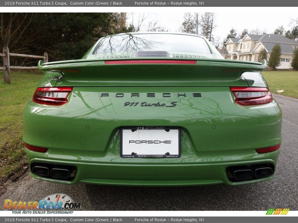 2019 Porsche 911 Turbo S Coupe Logo Photo #9