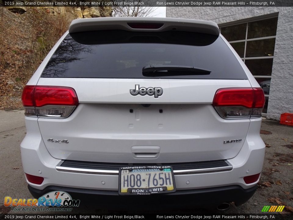 2019 Jeep Grand Cherokee Limited 4x4 Bright White / Light Frost Beige/Black Photo #4