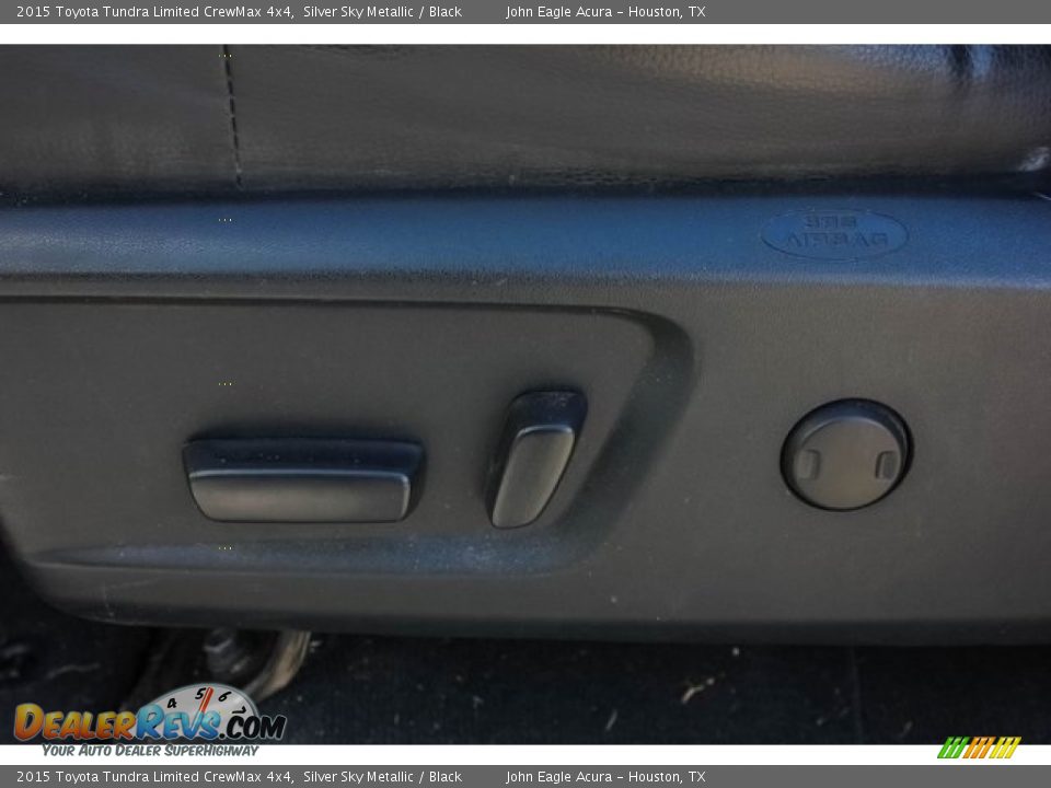 2015 Toyota Tundra Limited CrewMax 4x4 Silver Sky Metallic / Black Photo #16