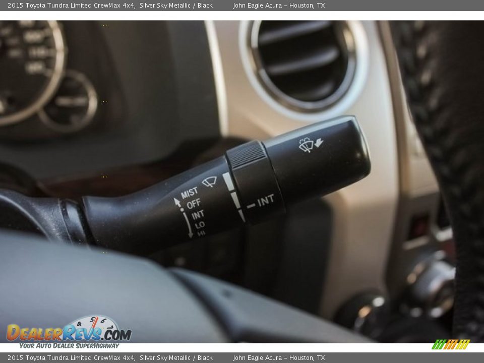 2015 Toyota Tundra Limited CrewMax 4x4 Silver Sky Metallic / Black Photo #36