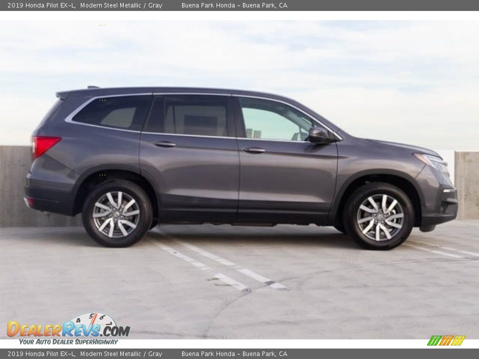 Modern Steel Metallic 2019 Honda Pilot EX-L Photo #9