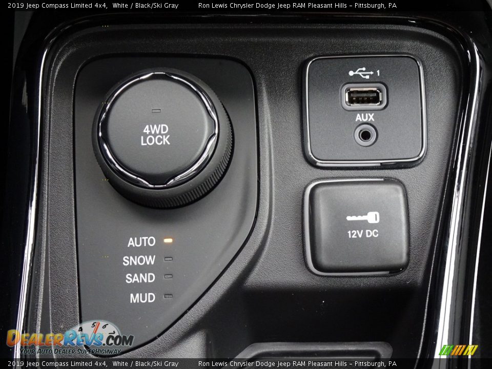 2019 Jeep Compass Limited 4x4 White / Black/Ski Gray Photo #20