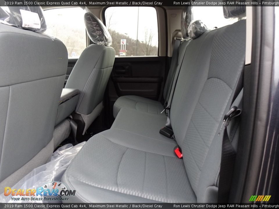 2019 Ram 1500 Classic Express Quad Cab 4x4 Maximum Steel Metallic / Black/Diesel Gray Photo #11