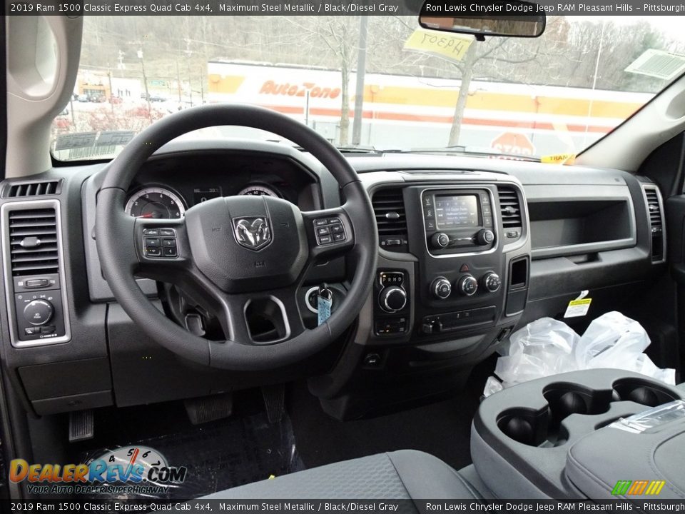 2019 Ram 1500 Classic Express Quad Cab 4x4 Maximum Steel Metallic / Black/Diesel Gray Photo #12