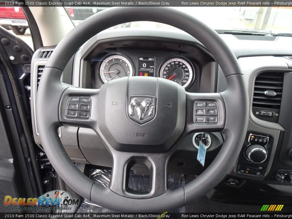 2019 Ram 1500 Classic Express Quad Cab 4x4 Maximum Steel Metallic / Black/Diesel Gray Photo #19
