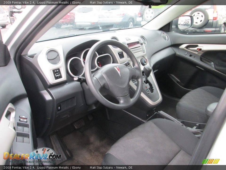 2009 Pontiac Vibe 2.4 Liquid Platinum Metallic / Ebony Photo #11