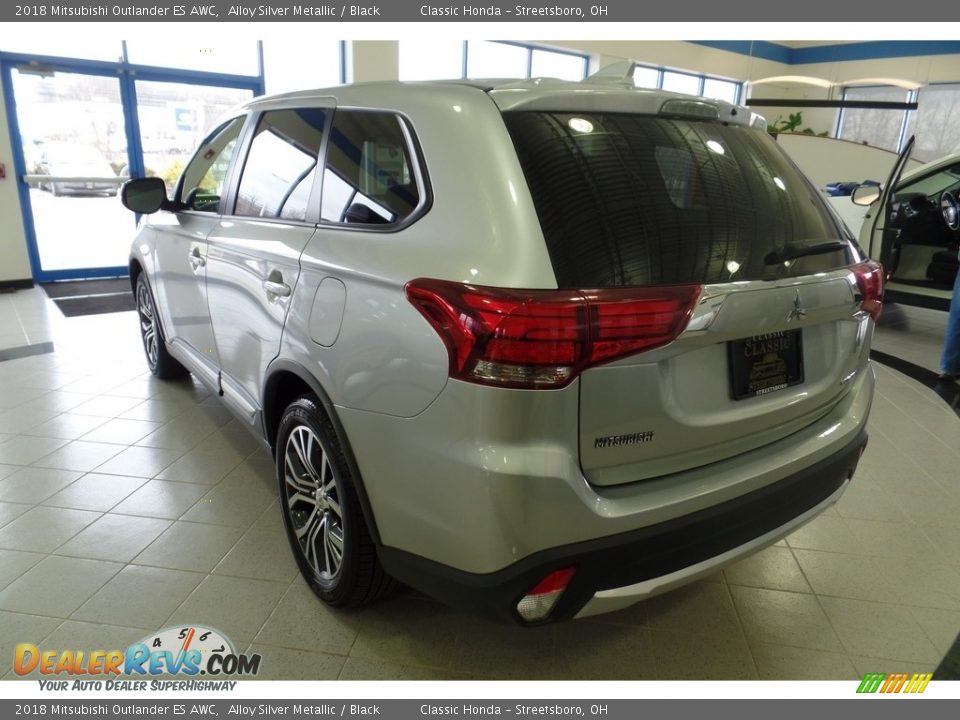 2018 Mitsubishi Outlander ES AWC Alloy Silver Metallic / Black Photo #3