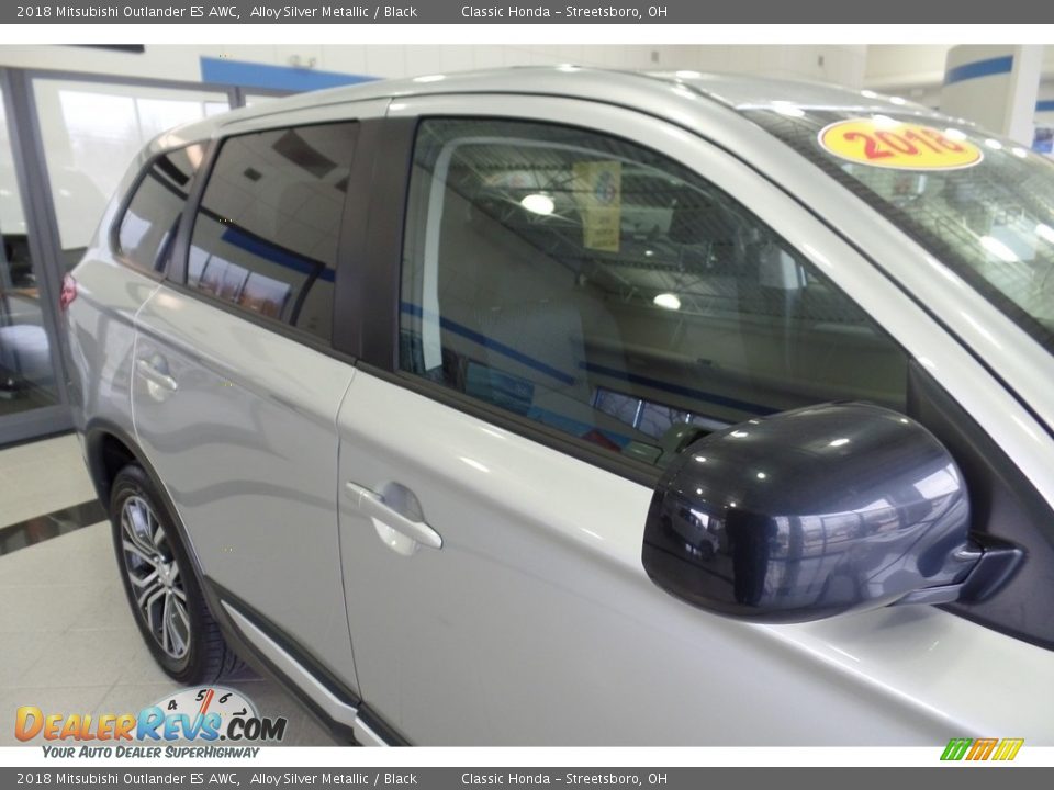 2018 Mitsubishi Outlander ES AWC Alloy Silver Metallic / Black Photo #11