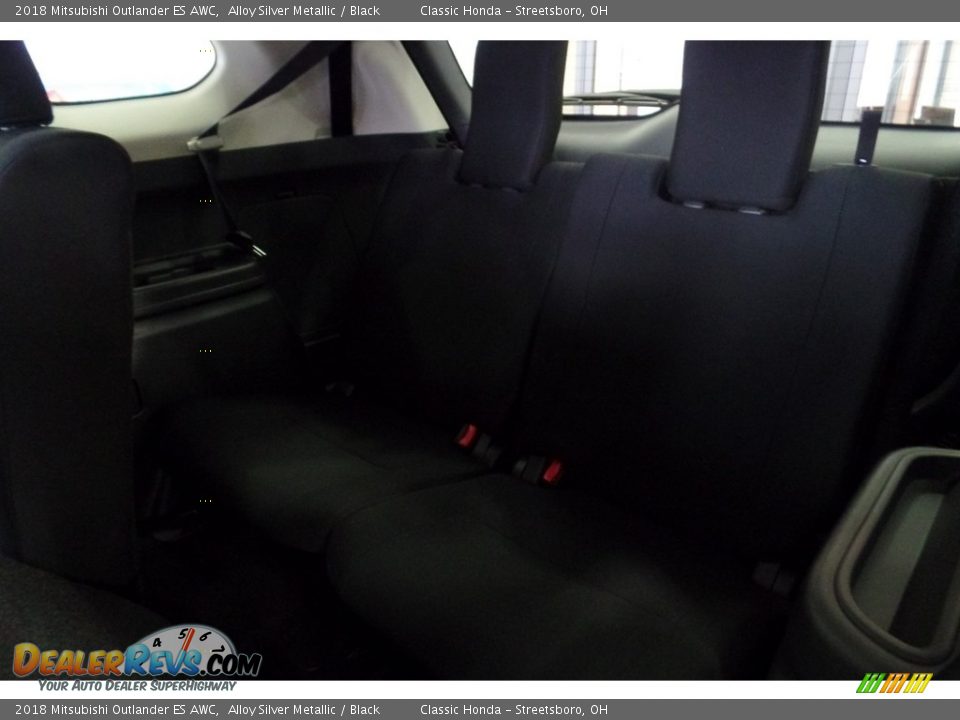 2018 Mitsubishi Outlander ES AWC Alloy Silver Metallic / Black Photo #18