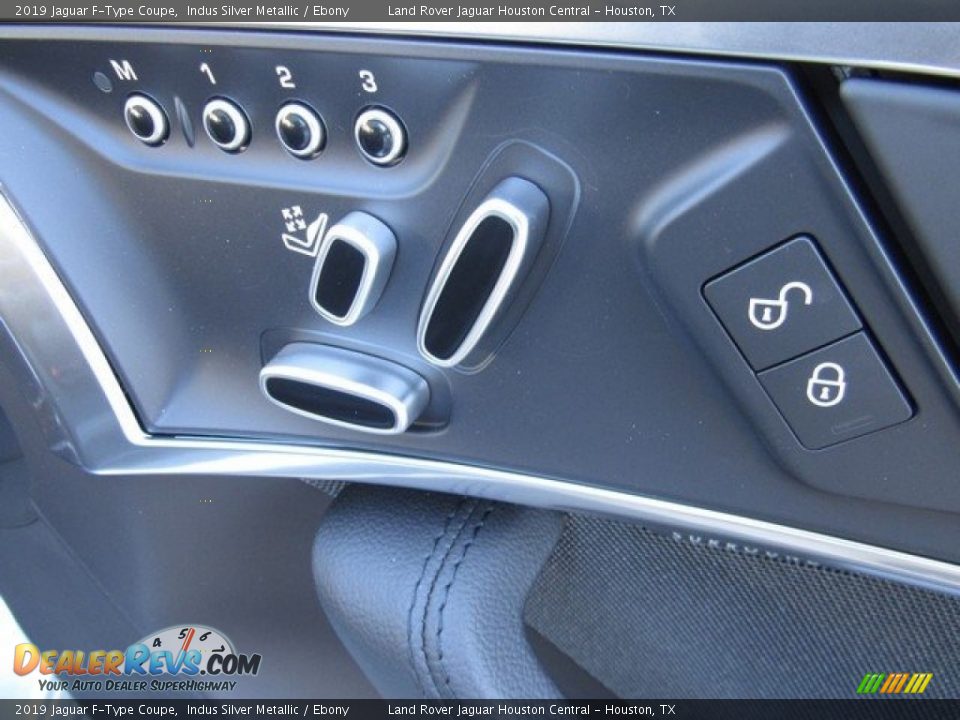 Controls of 2019 Jaguar F-Type Coupe Photo #17