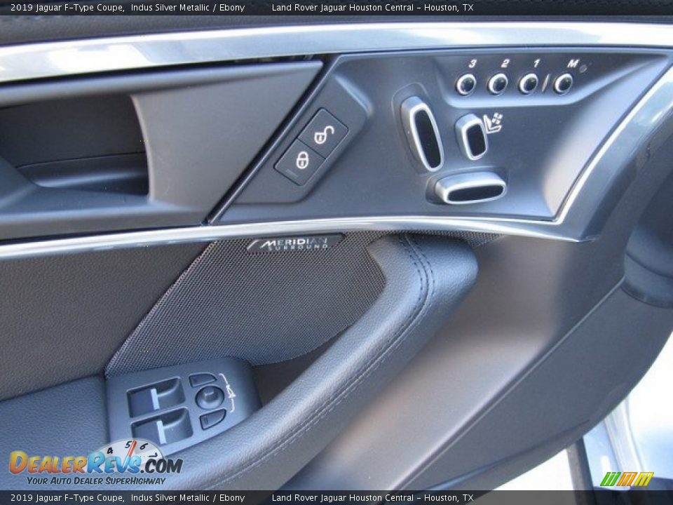 Controls of 2019 Jaguar F-Type Coupe Photo #21