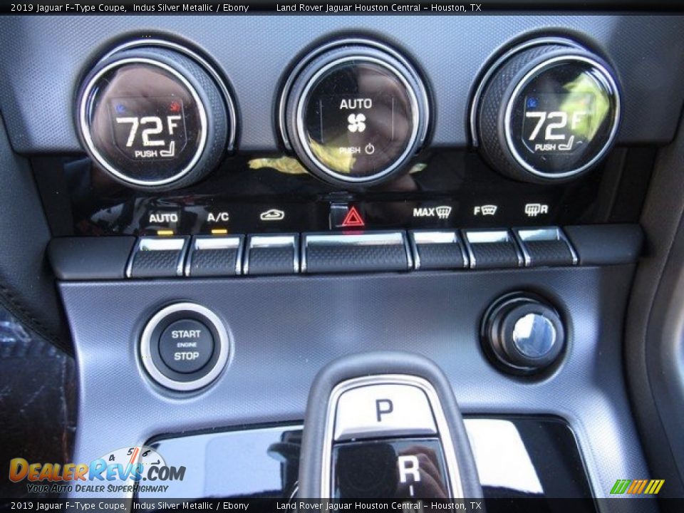 Controls of 2019 Jaguar F-Type Coupe Photo #30