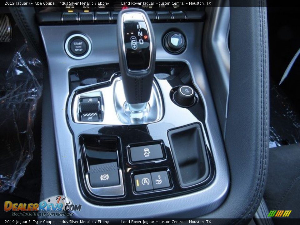 2019 Jaguar F-Type Coupe Shifter Photo #31