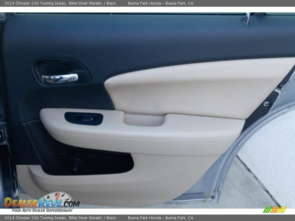 2014 Chrysler 200 Touring Sedan Billet Silver Metallic / Black Photo #28
