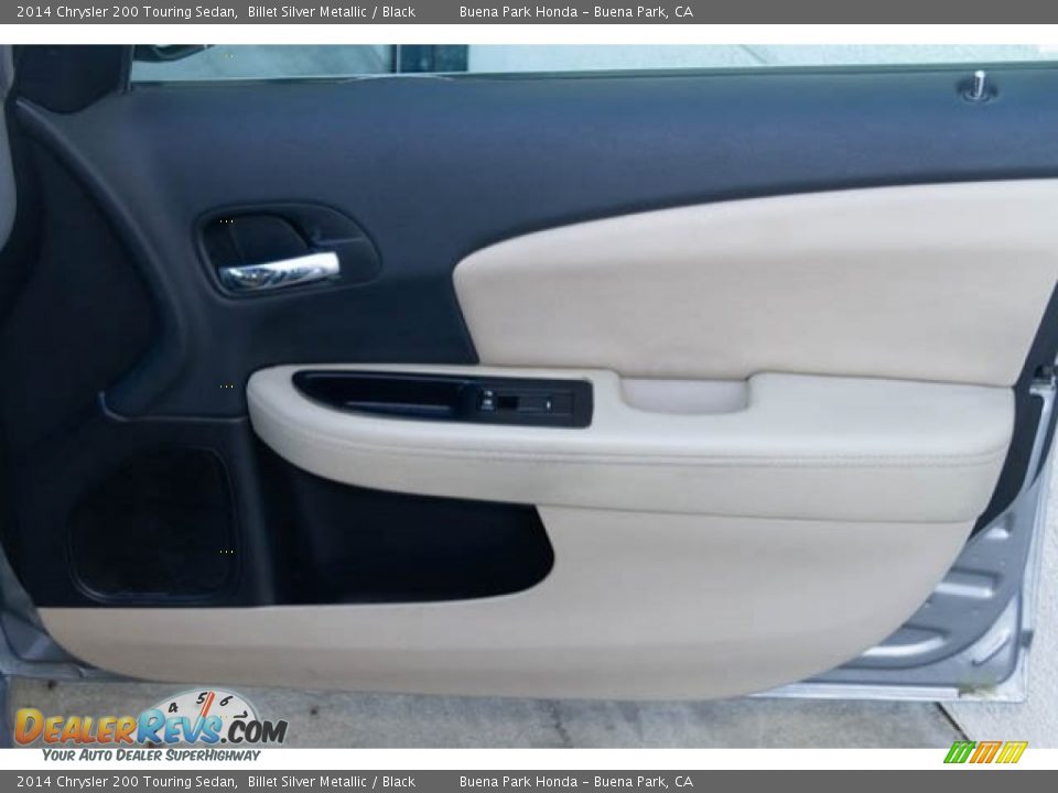 2014 Chrysler 200 Touring Sedan Billet Silver Metallic / Black Photo #29