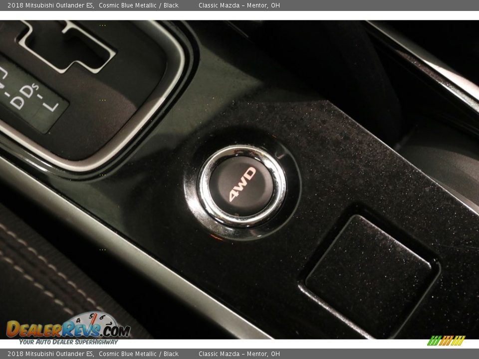 Controls of 2018 Mitsubishi Outlander ES Photo #14