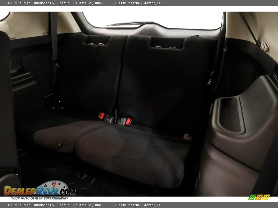 2018 Mitsubishi Outlander ES Cosmic Blue Metallic / Black Photo #17