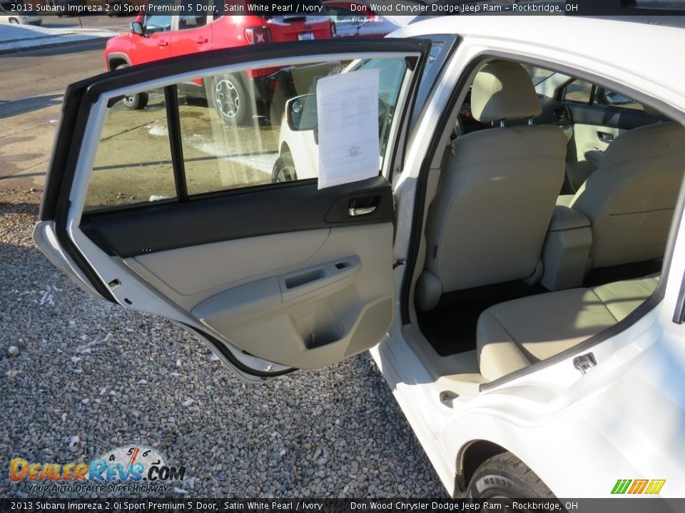 2013 Subaru Impreza 2.0i Sport Premium 5 Door Satin White Pearl / Ivory Photo #31