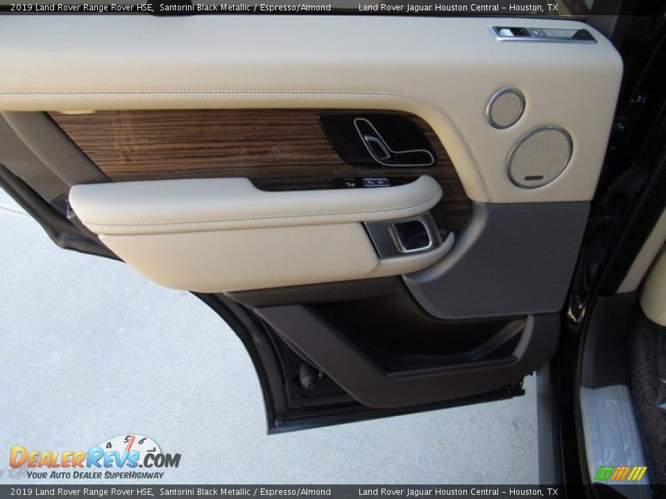 Door Panel of 2019 Land Rover Range Rover HSE Photo #25