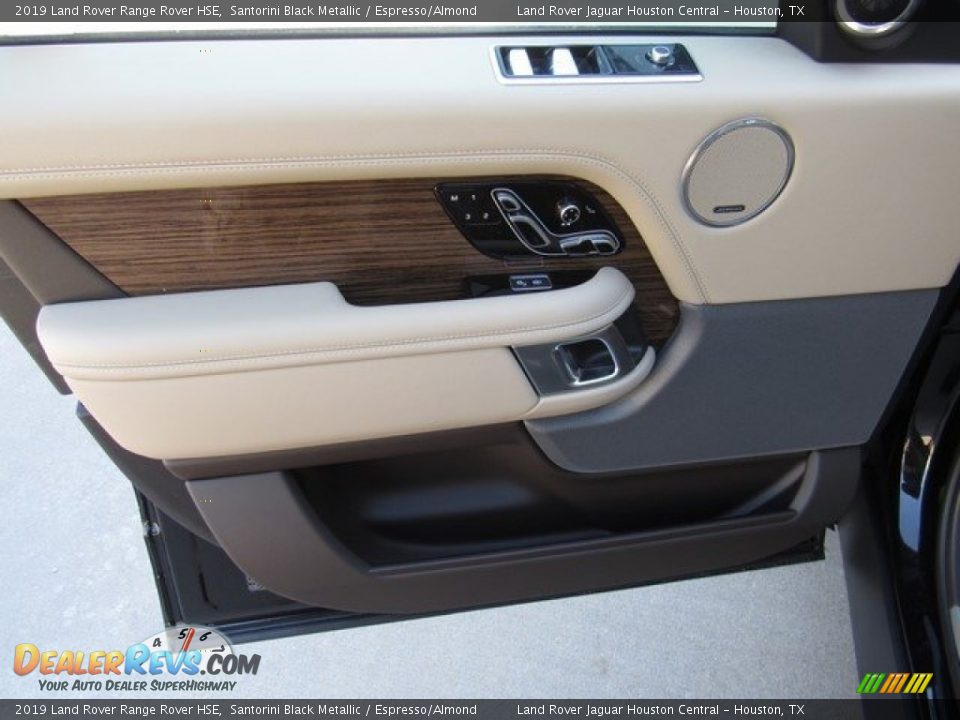 Door Panel of 2019 Land Rover Range Rover HSE Photo #26
