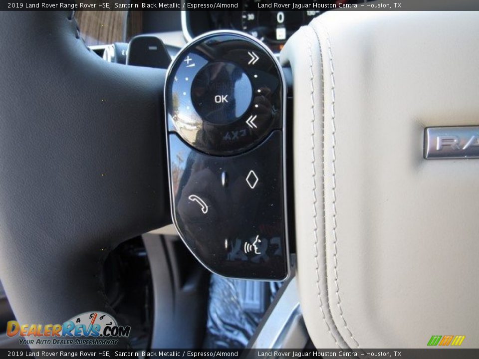 2019 Land Rover Range Rover HSE Steering Wheel Photo #30