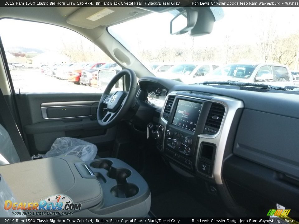 2019 Ram 1500 Classic Big Horn Crew Cab 4x4 Brilliant Black Crystal Pearl / Black/Diesel Gray Photo #10