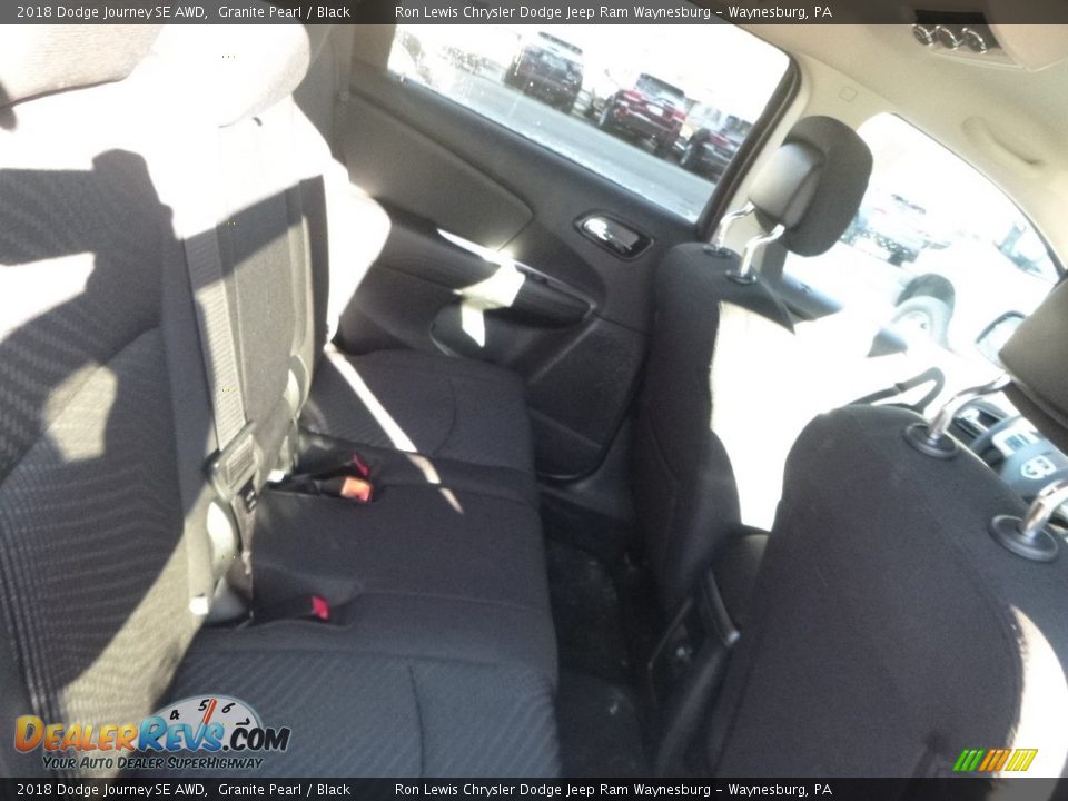 2018 Dodge Journey SE AWD Granite Pearl / Black Photo #11