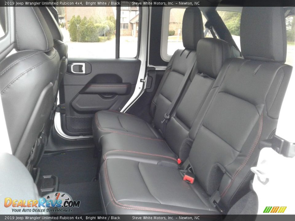 2019 Jeep Wrangler Unlimited Rubicon 4x4 Bright White / Black Photo #11