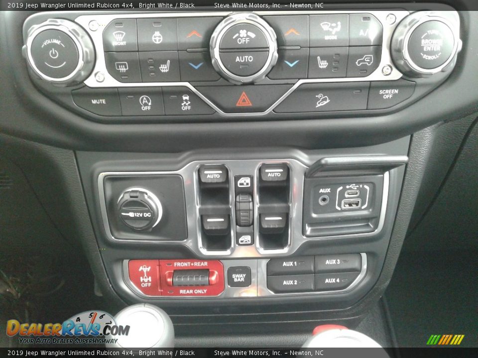 2019 Jeep Wrangler Unlimited Rubicon 4x4 Bright White / Black Photo #31