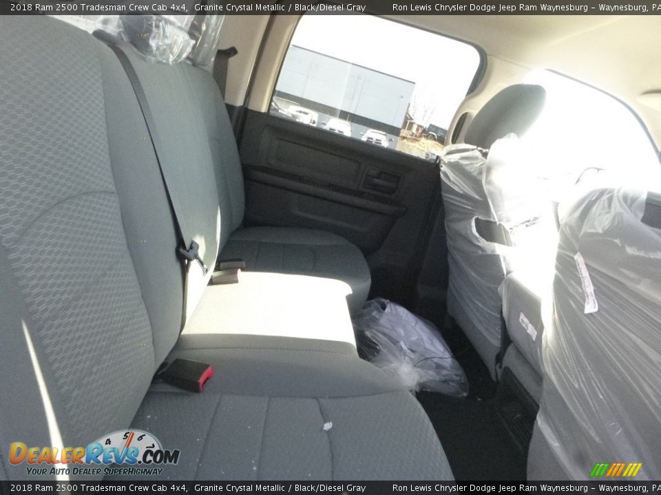 2018 Ram 2500 Tradesman Crew Cab 4x4 Granite Crystal Metallic / Black/Diesel Gray Photo #12