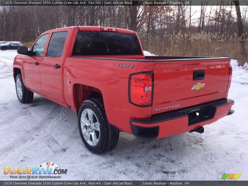 2018 Chevrolet Silverado 1500 Custom Crew Cab 4x4 Red Hot / Dark Ash/Jet Black Photo #4