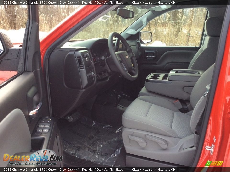 2018 Chevrolet Silverado 1500 Custom Crew Cab 4x4 Red Hot / Dark Ash/Jet Black Photo #9