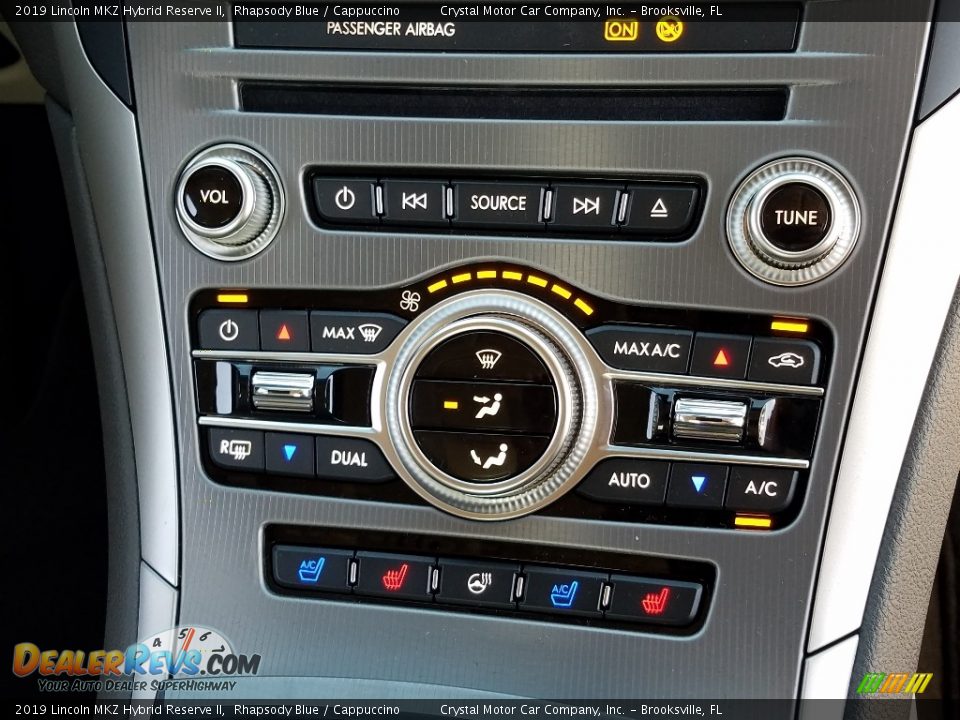Controls of 2019 Lincoln MKZ Hybrid Reserve II Photo #16