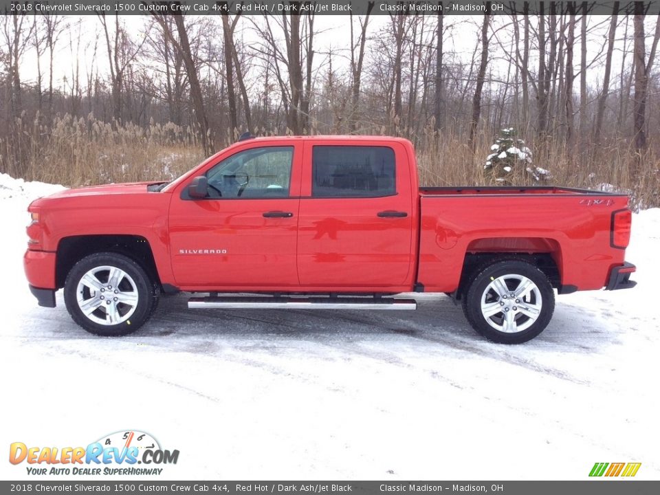 2018 Chevrolet Silverado 1500 Custom Crew Cab 4x4 Red Hot / Dark Ash/Jet Black Photo #3