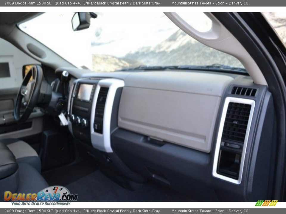 2009 Dodge Ram 1500 SLT Quad Cab 4x4 Brilliant Black Crystal Pearl / Dark Slate Gray Photo #16