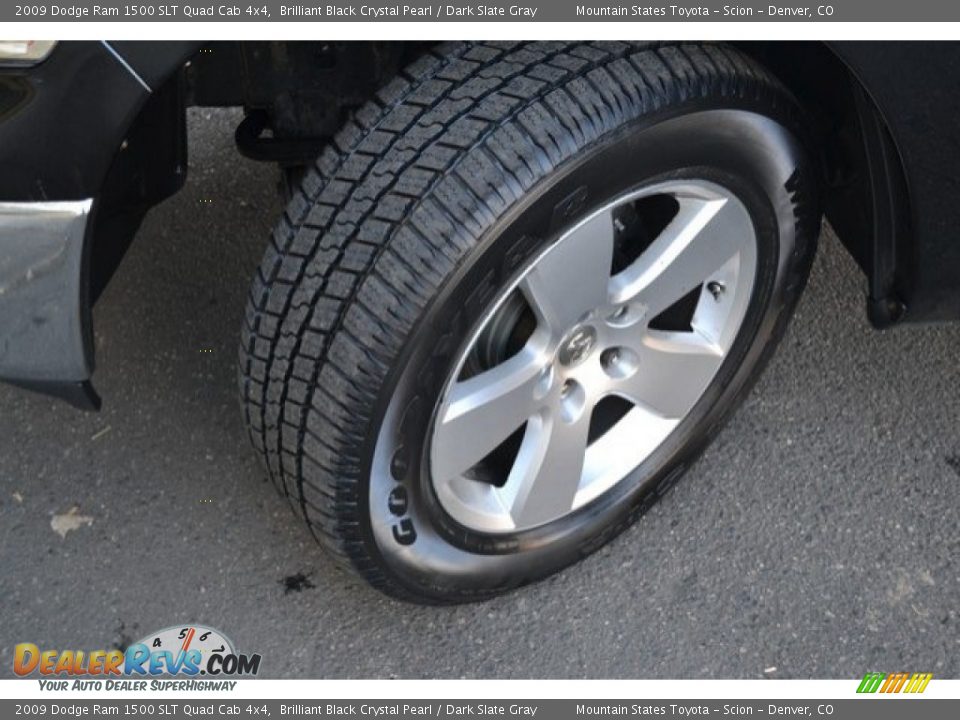 2009 Dodge Ram 1500 SLT Quad Cab 4x4 Brilliant Black Crystal Pearl / Dark Slate Gray Photo #28