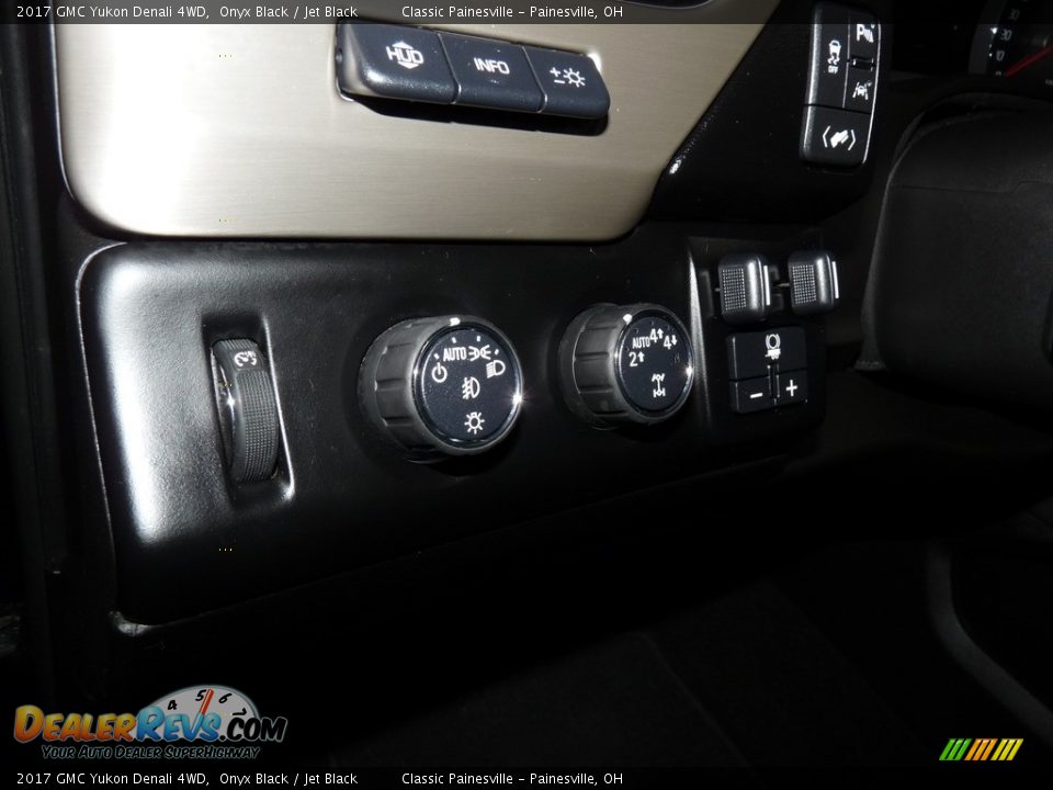 2017 GMC Yukon Denali 4WD Onyx Black / Jet Black Photo #13