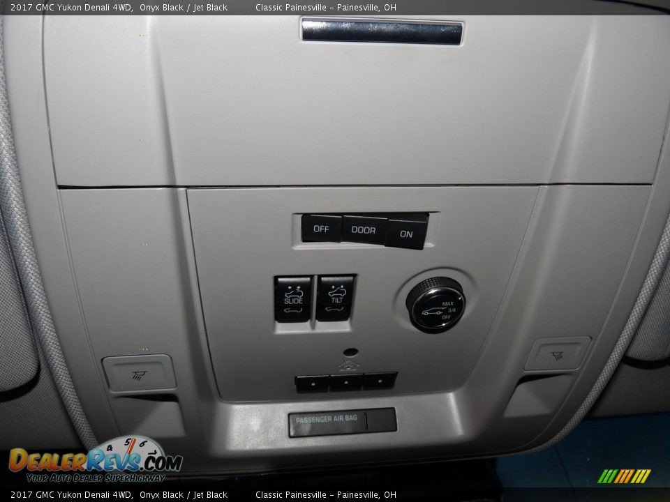 2017 GMC Yukon Denali 4WD Onyx Black / Jet Black Photo #17