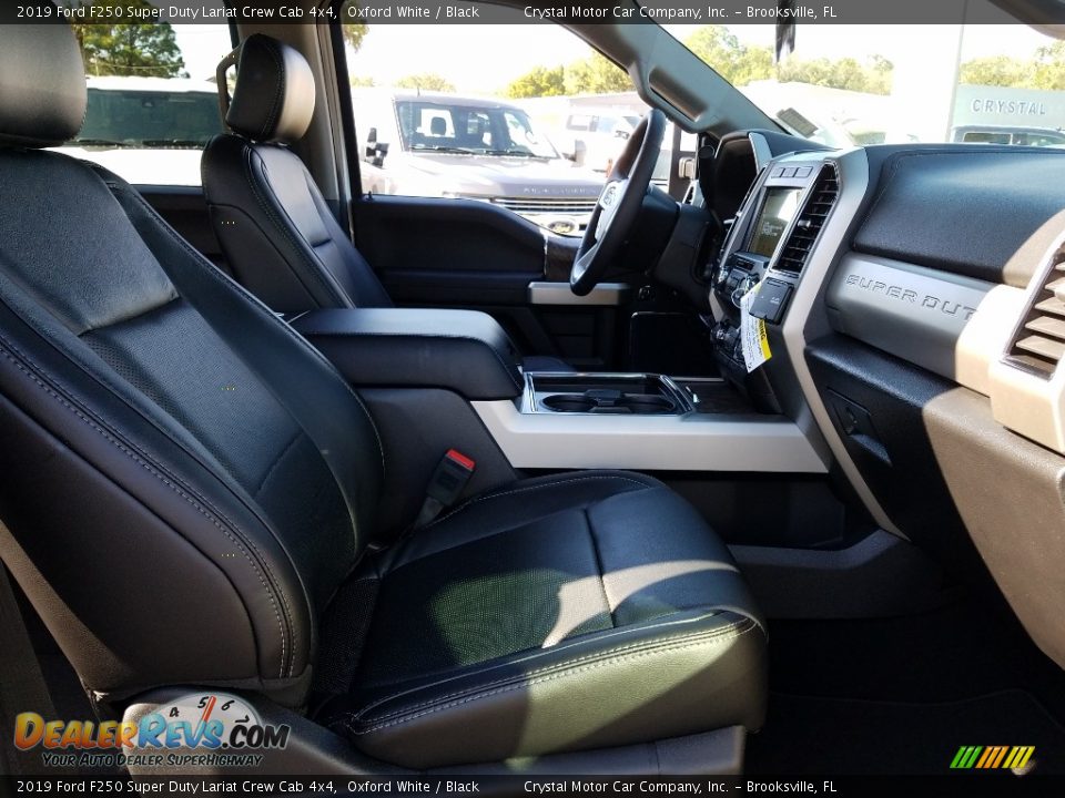2019 Ford F250 Super Duty Lariat Crew Cab 4x4 Oxford White / Black Photo #12