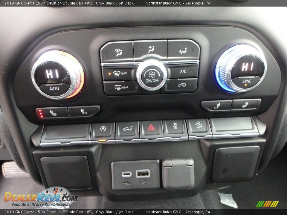 Controls of 2019 GMC Sierra 1500 Elevation Double Cab 4WD Photo #18