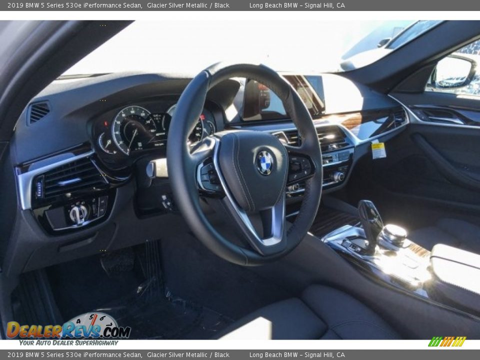 2019 BMW 5 Series 530e iPerformance Sedan Glacier Silver Metallic / Black Photo #4